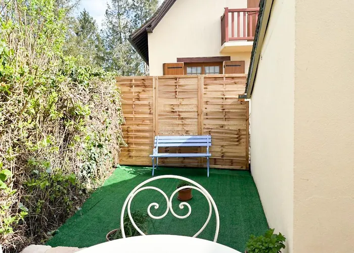 Maison Entiere Pour 4 Personnes Avec Parking Proche Centre Σπίτι διακοπών *